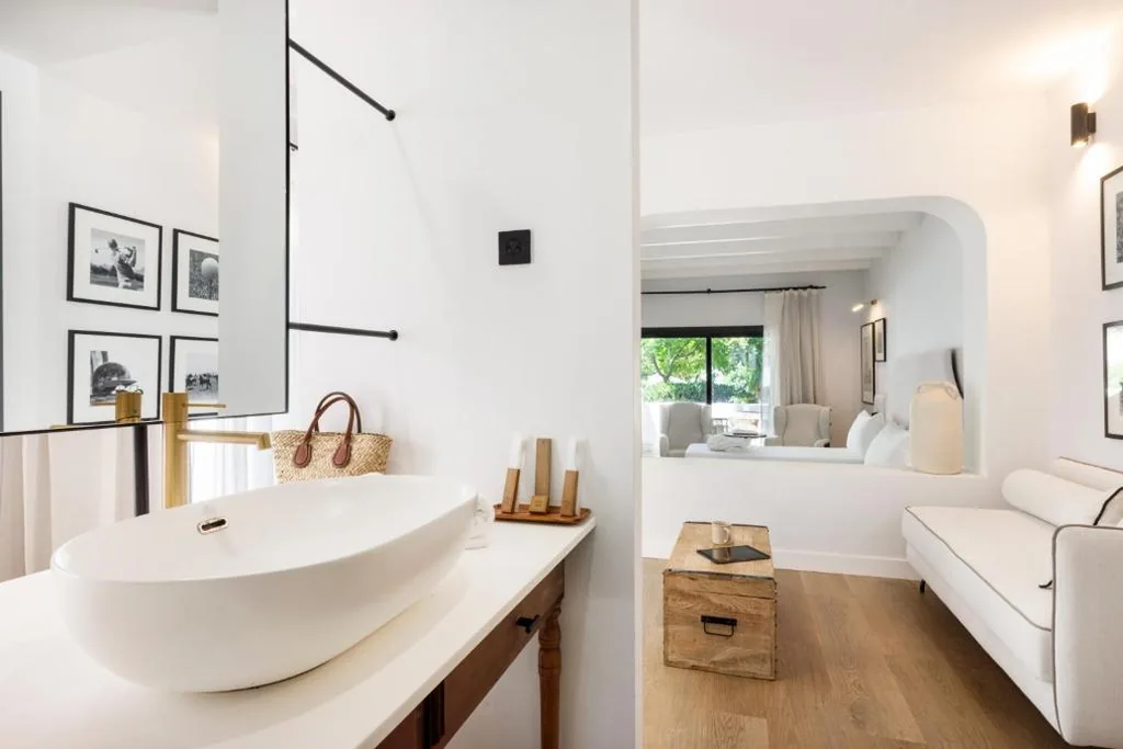Suite Junior con terraza grande — Hotel Inmood San Roque