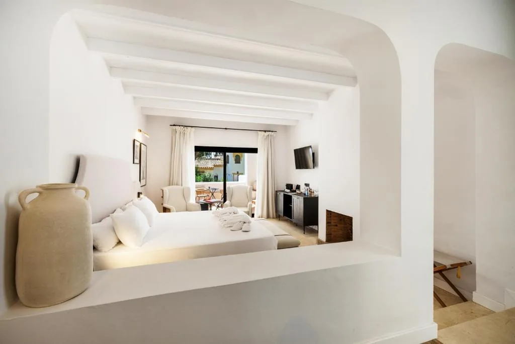 Terraza de lujo amplia — Hotel Inmood San Roque