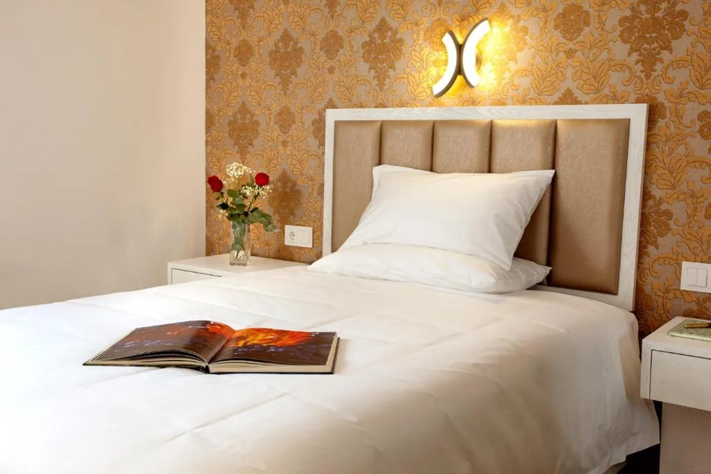 Quarto Individual — Hotel Insula Barataria
