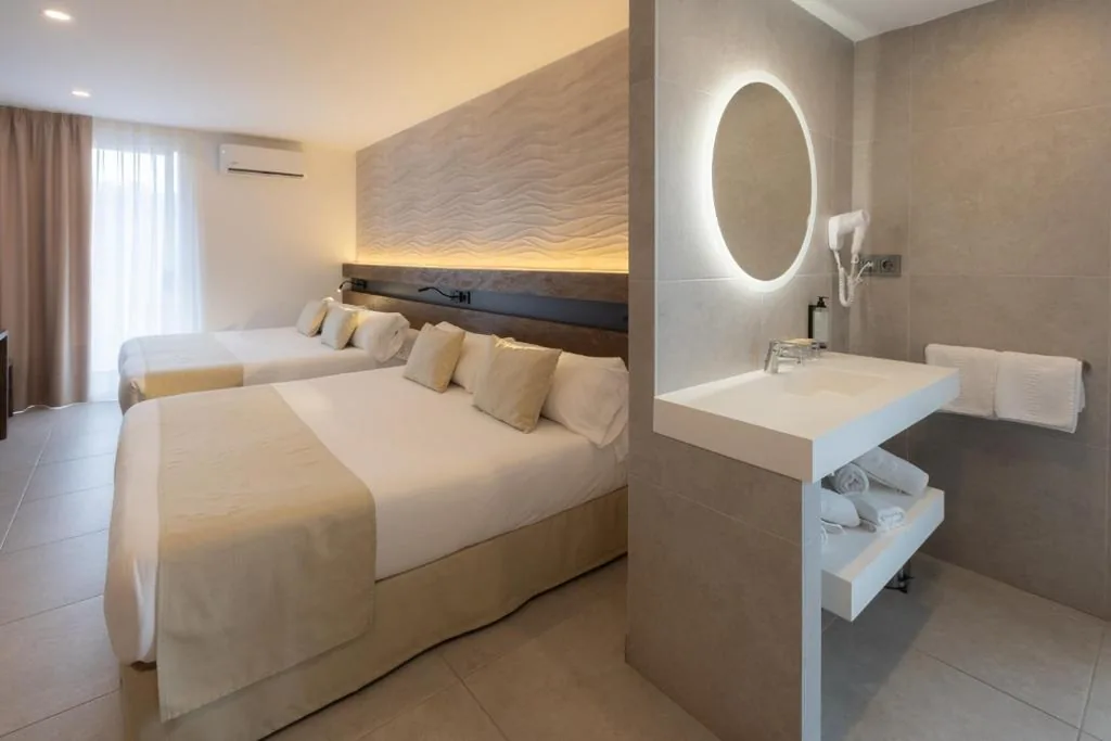 Habitación Confort con vistas al mar — Hotel Internacional