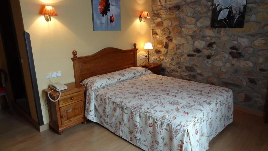 Standard-Doppelzimmer – 1 oder 2 Betten — Hotel Intriago I & II