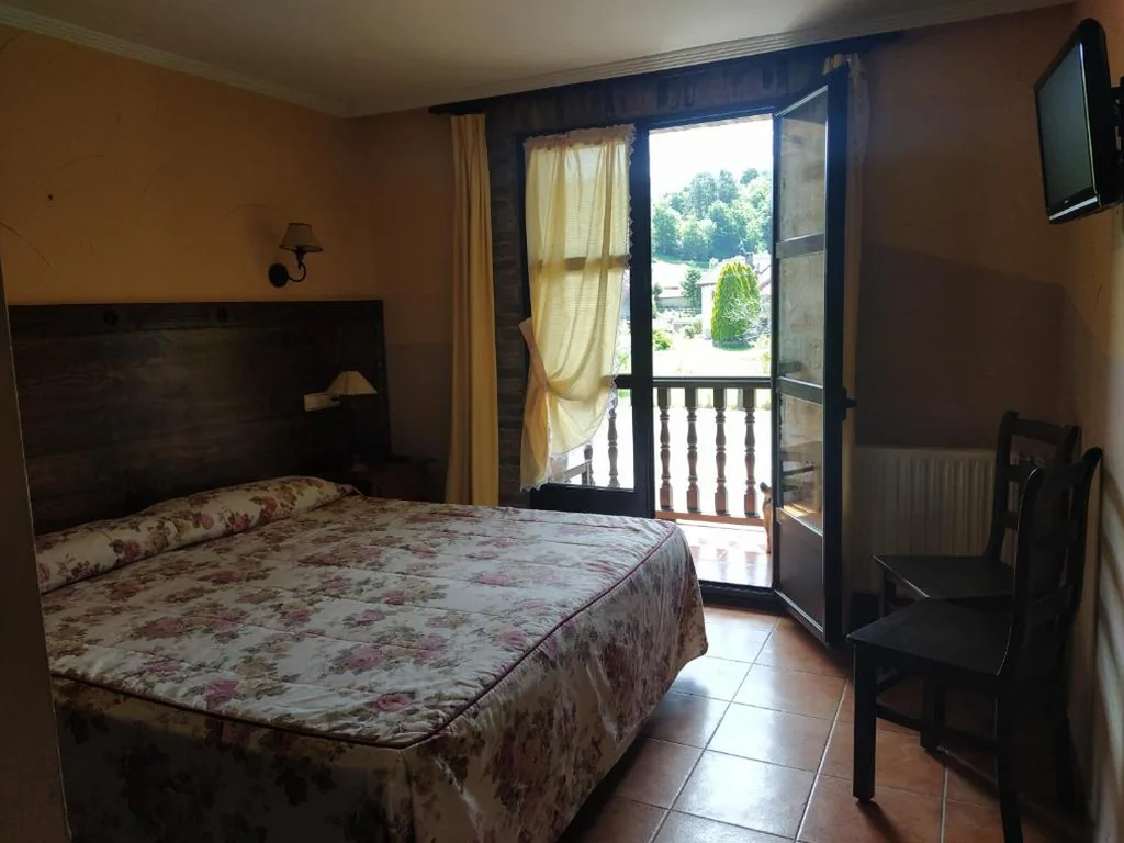 Hotel Intriago I & II