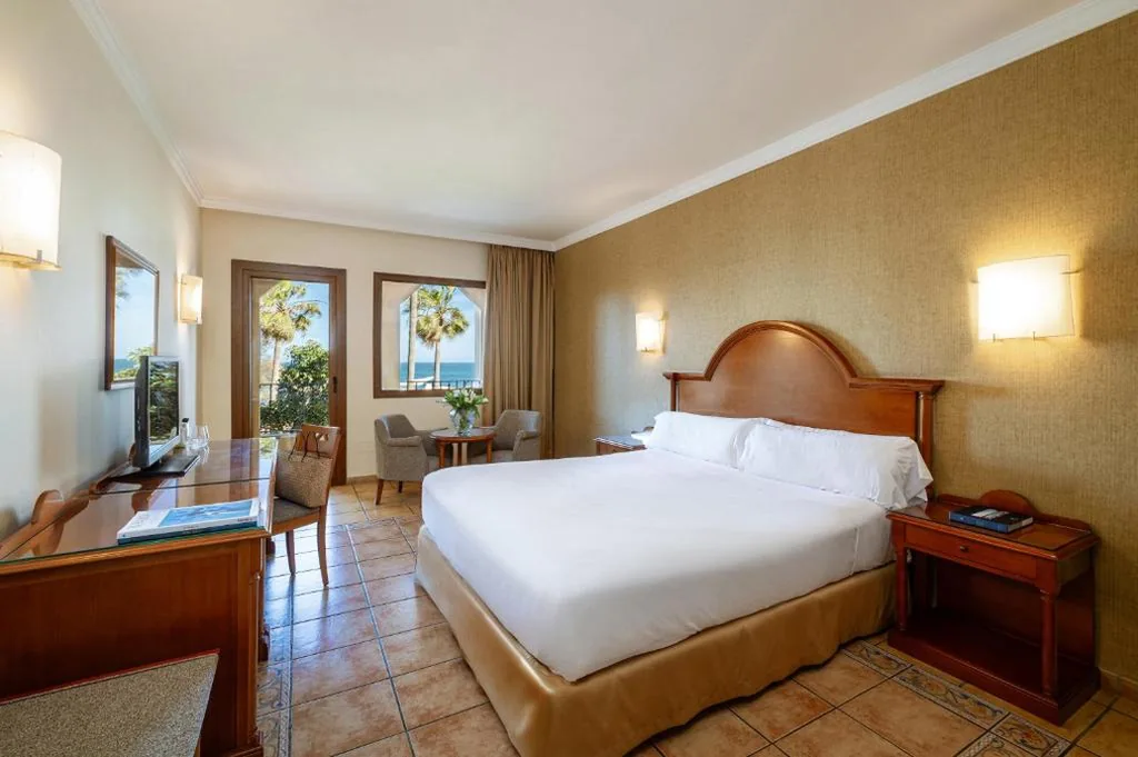 Quarto Duplo com Cama Extra — Hotel IPV Palace & Spa - Adults Recommended