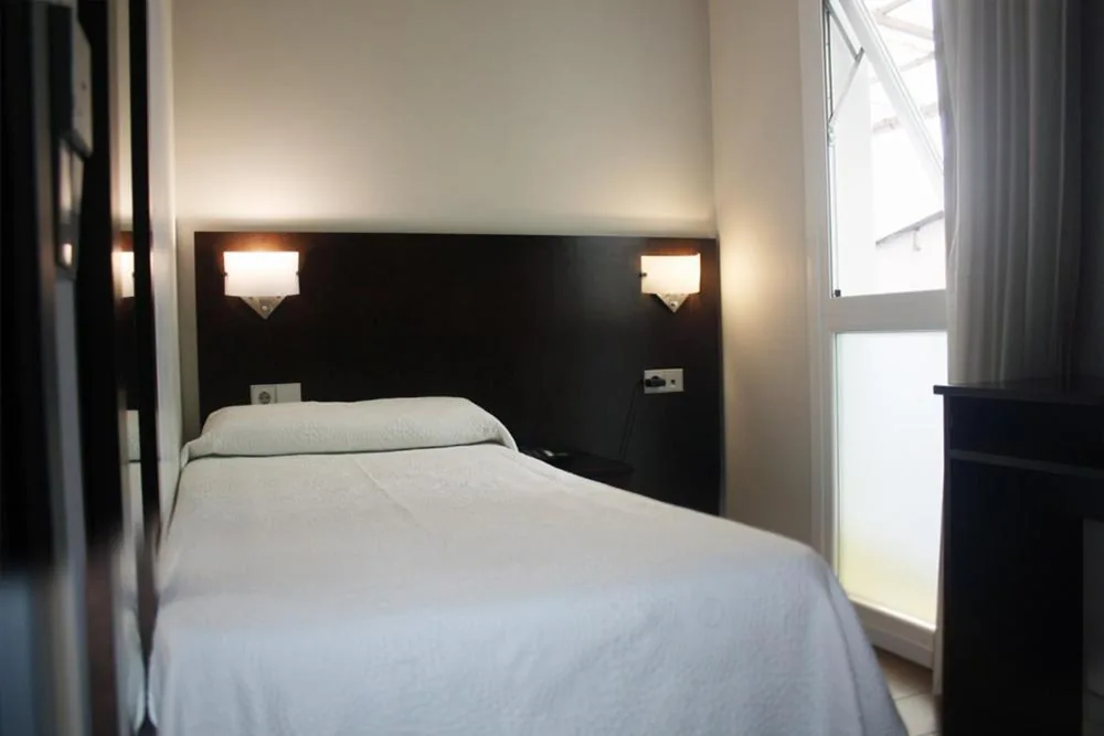 Single Room — Hotel Irixo