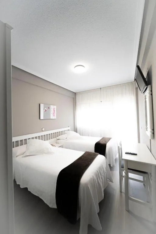 Sonderangebot – Günstiges Doppelzimmer mit Verpflegungspaket — Hotel Isabel