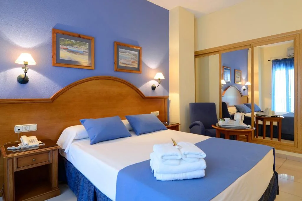 シングルルーム — Hotel Isabel