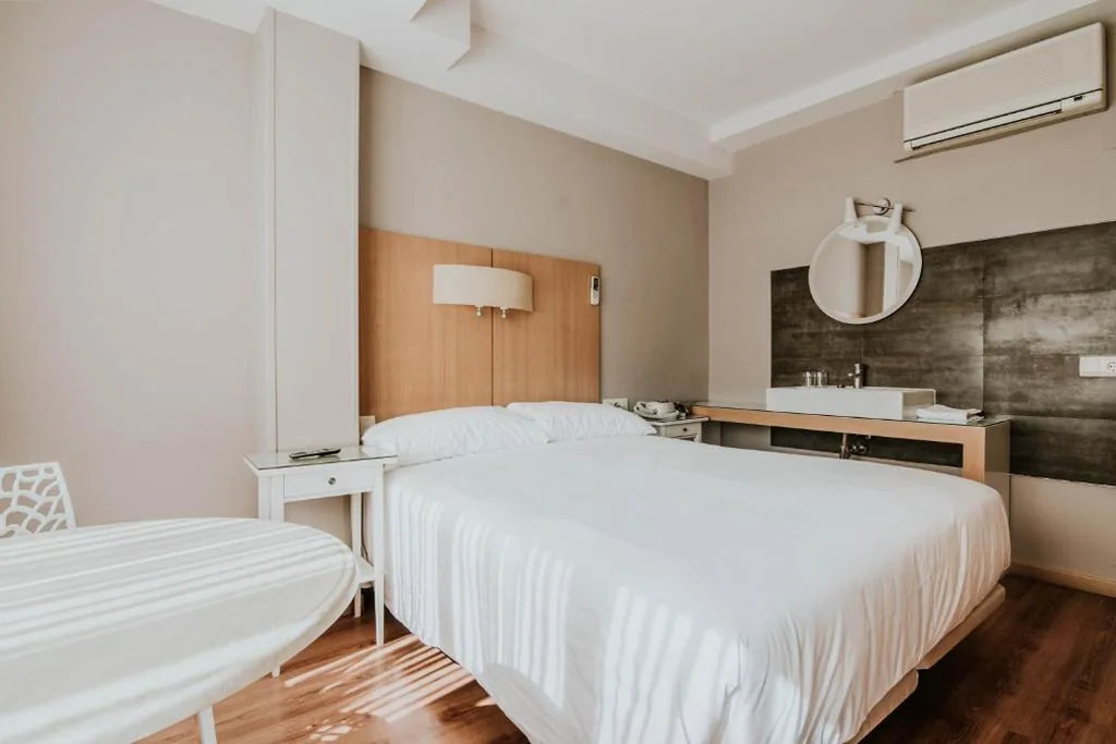 Quarto Duplo Executive - 1 ou 2 camas — Hotel Isasa