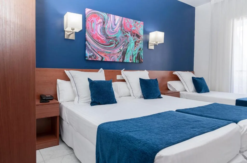 Habitación Triple (3 adultos) — Hotel Jaime I