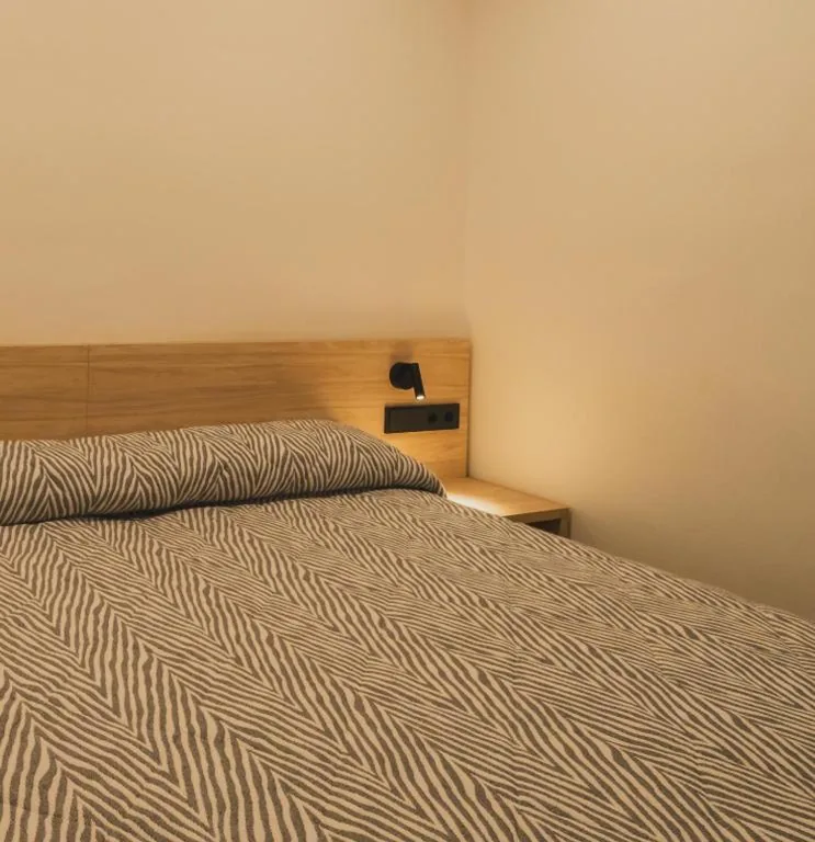 Habitación Doble - 1 o 2 camas — Hotel Jardí Apartaments
