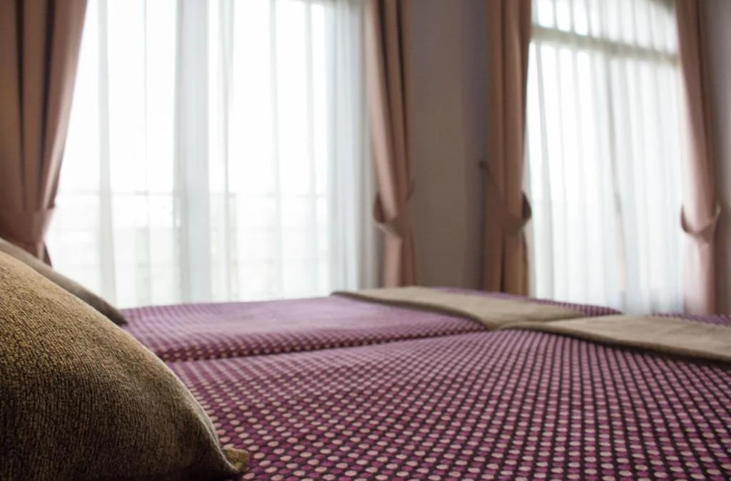Doppelzimmer mit Aussicht – 2 Betten — Hotel Jardín de Aranjuez