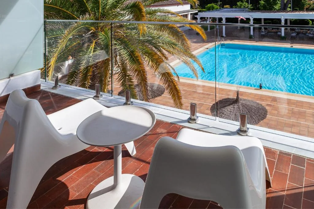 Camera Doppia con vista sulla piscina - 1 o 2 letti — Hotel Jerez AQ35