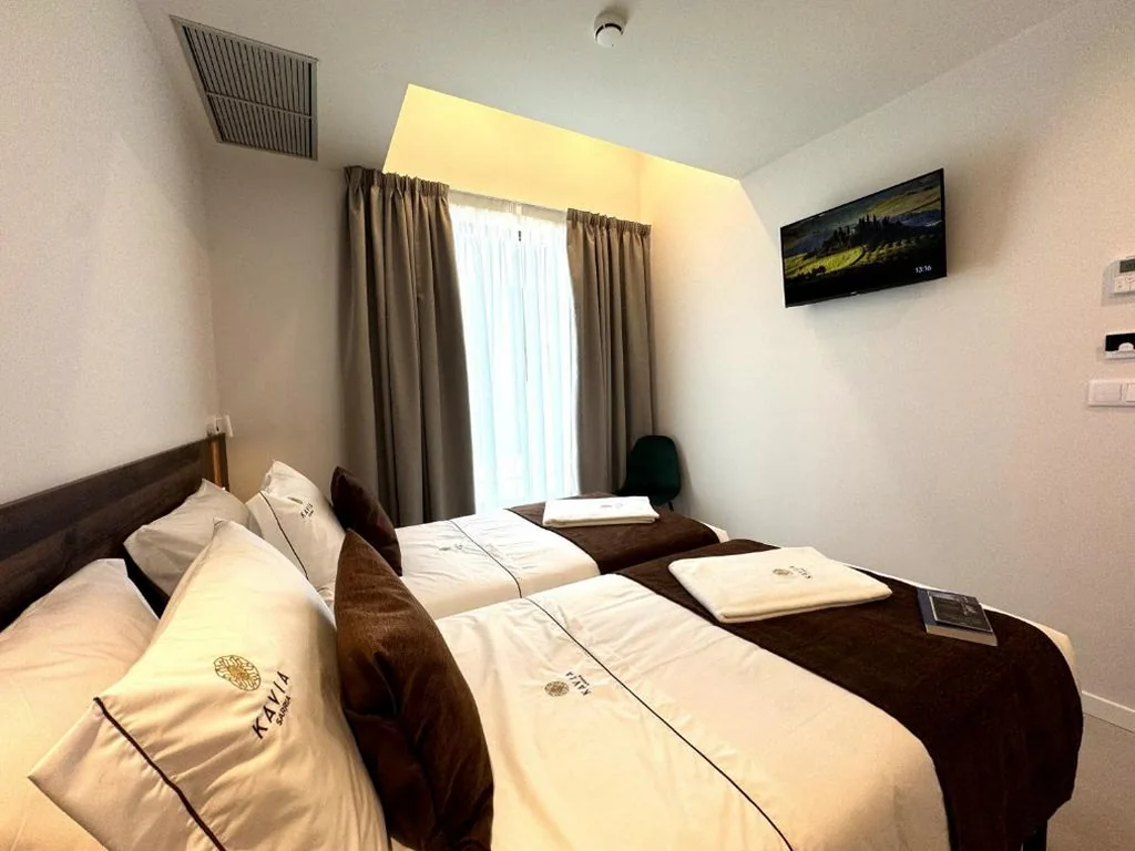 Quarto Duplo com terraço - 2 camas — Hotel Kavia Sarria