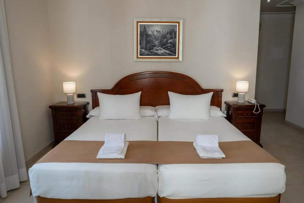 ツインルーム — Hotel Kazar