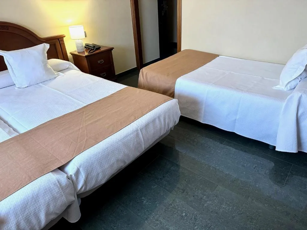 トリプルルーム — Hotel Kazar