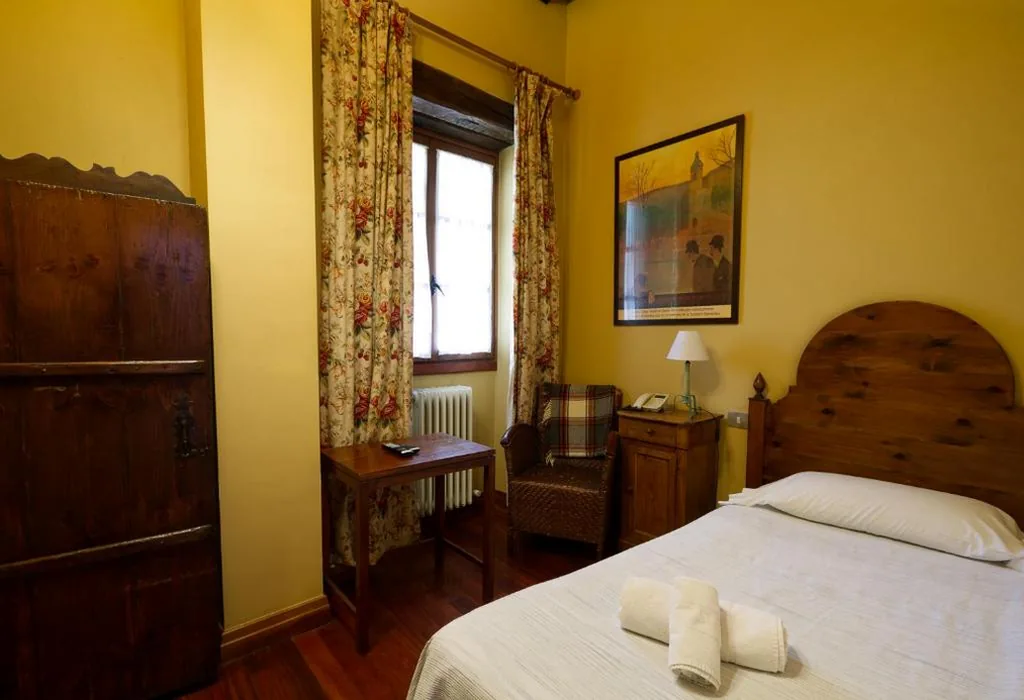 Chambre individuelle — Hotel Konbenio