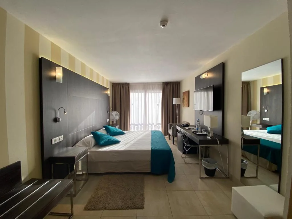 デラックスルーム — Hotel La Aldea Suites