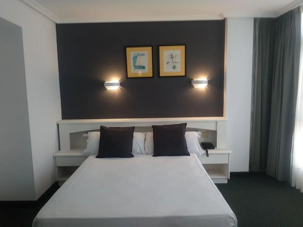 HOTEL LA CAMPANA