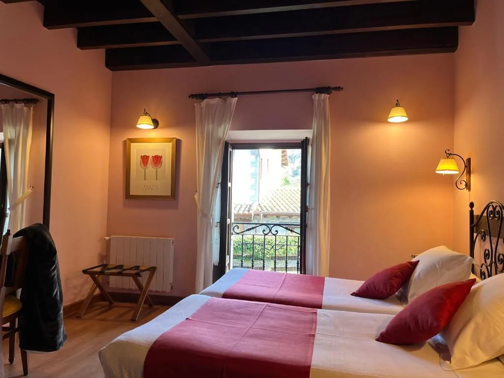 Habitación Doble Superior - 1 o 2 camas — Hotel La Casona de Nueva