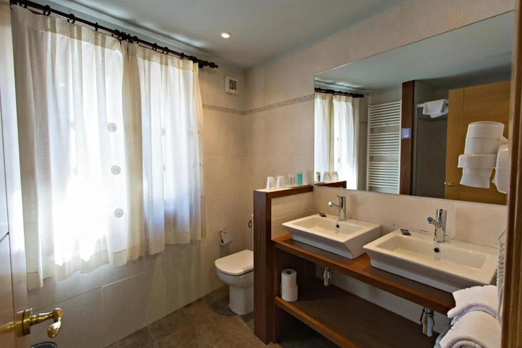 Habitación Cuádruple Clásica Superior — Hotel La Coma