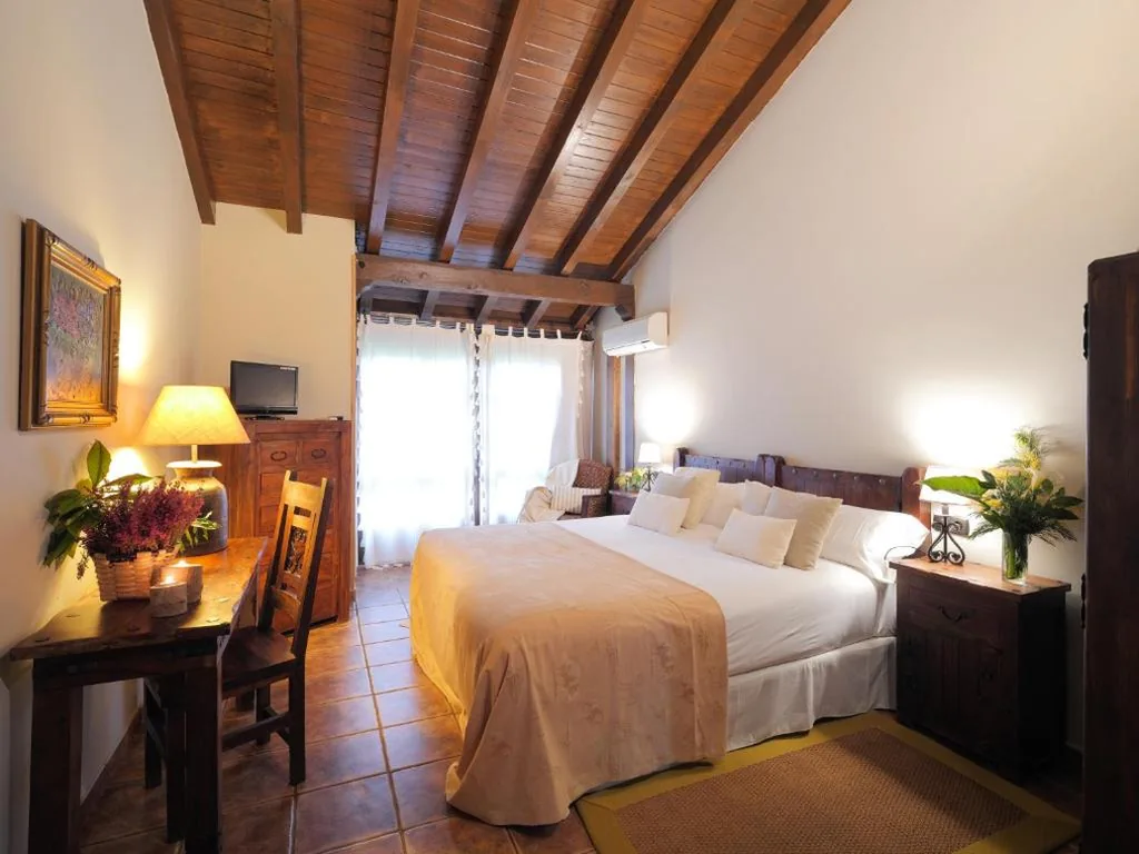 Klassisches Doppelzimmer - 1 oder 2 Betten — Hotel La Corte de Lugás