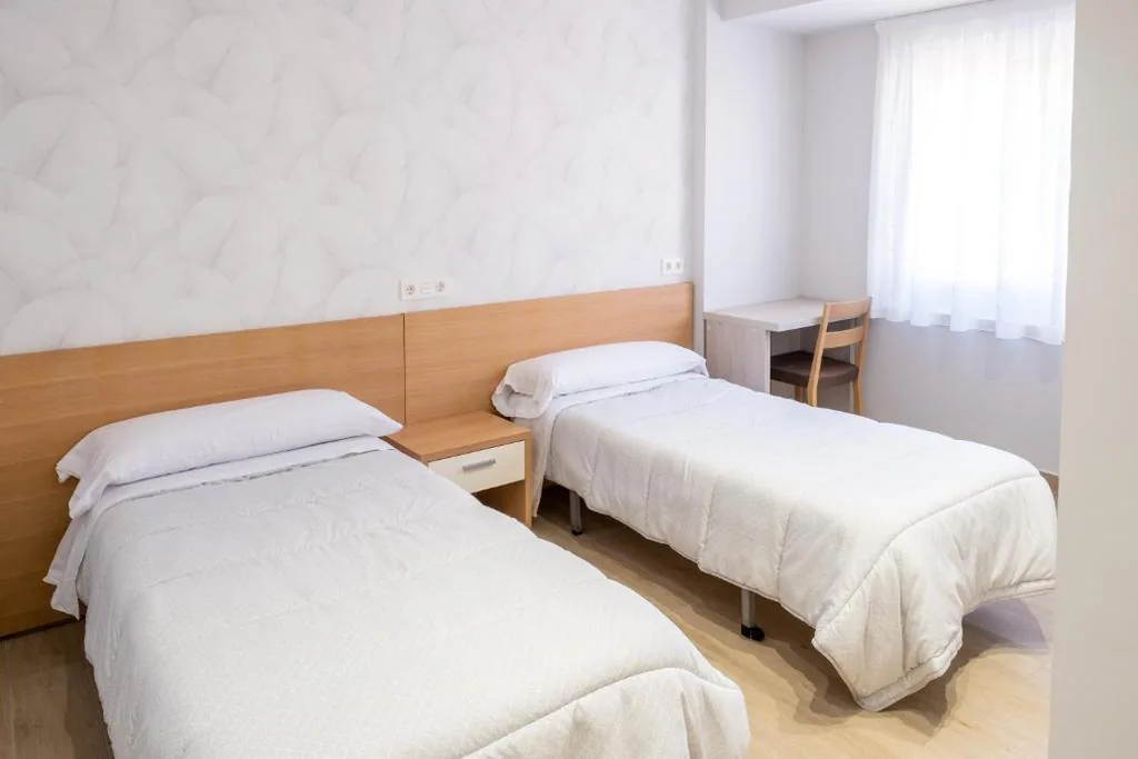 Camera Doppia con bagno privato - 2 letti — Hotel La Cortijana