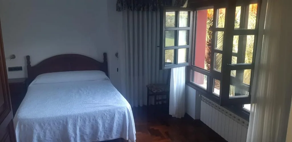 Doppelzimmer — Hotel La Curva Ribadesella PARKING