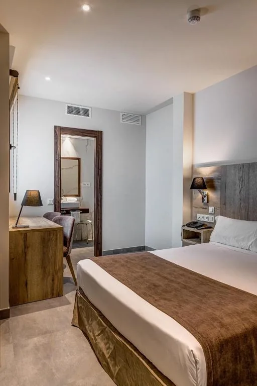 インテリアダブルルーム — Hotel La Florida