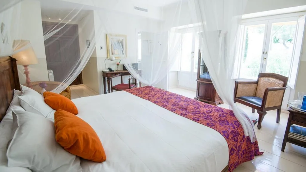 Double Room — Hotel La Fuente de la Higuera