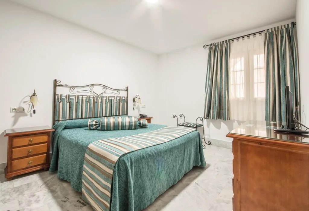 Double Room - Interior — Hotel La Parrita