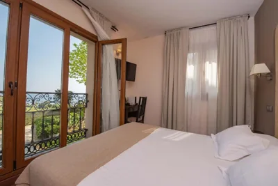 Hotel La Portilla — Foto 2
