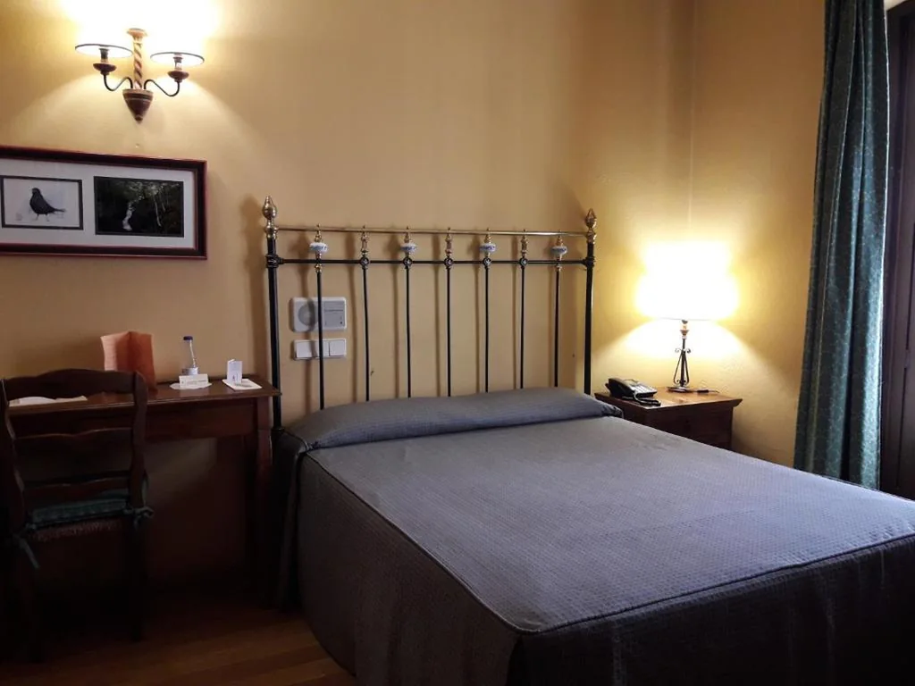 コンパクトダブルルーム — Hotel La Posada Regia