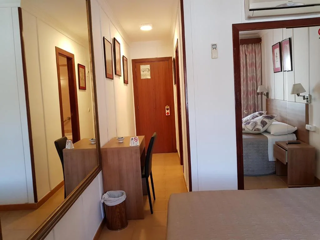Habitación Doble Estándar — Hotel La Residencia