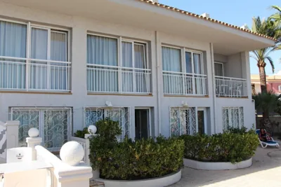 Hotel La Riviera — Foto 6