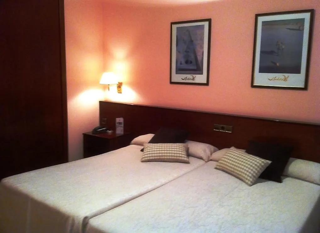 Quarto Duplo - 2 camas — Hotel La Seu