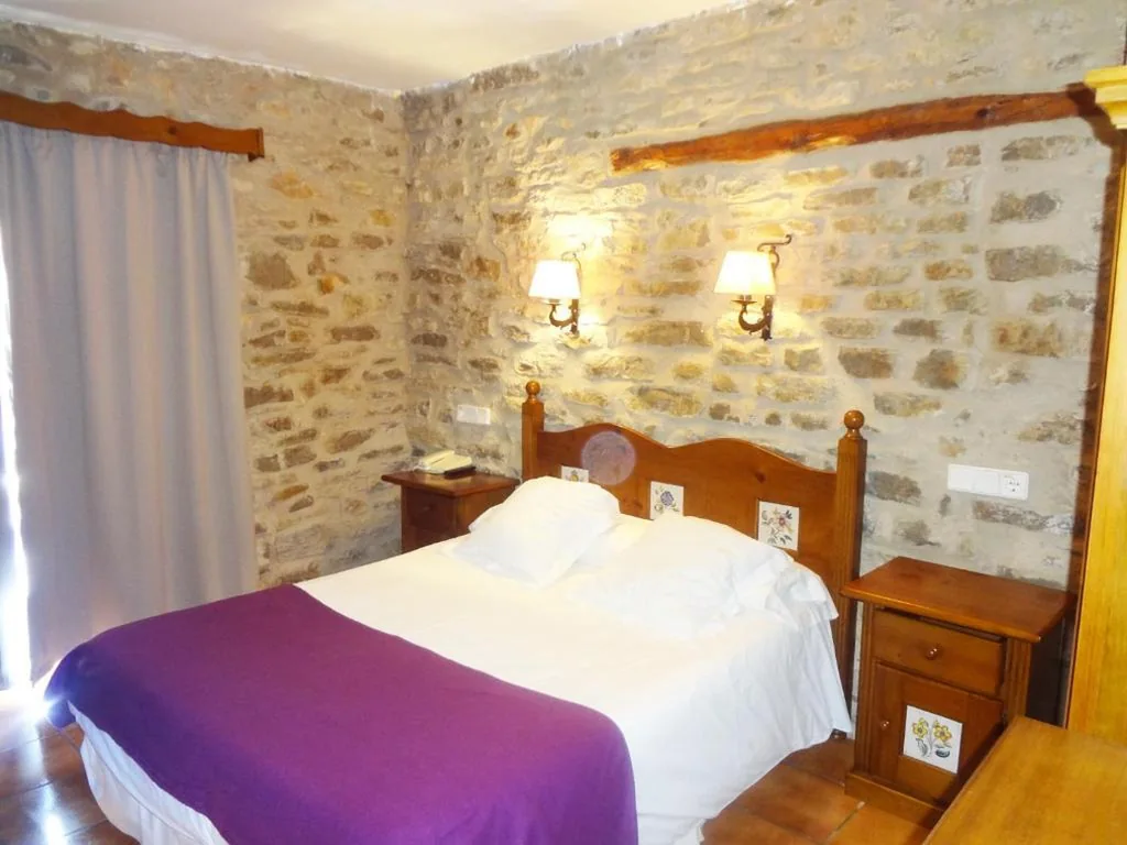 Einzelzimmer — Hotel La Vega