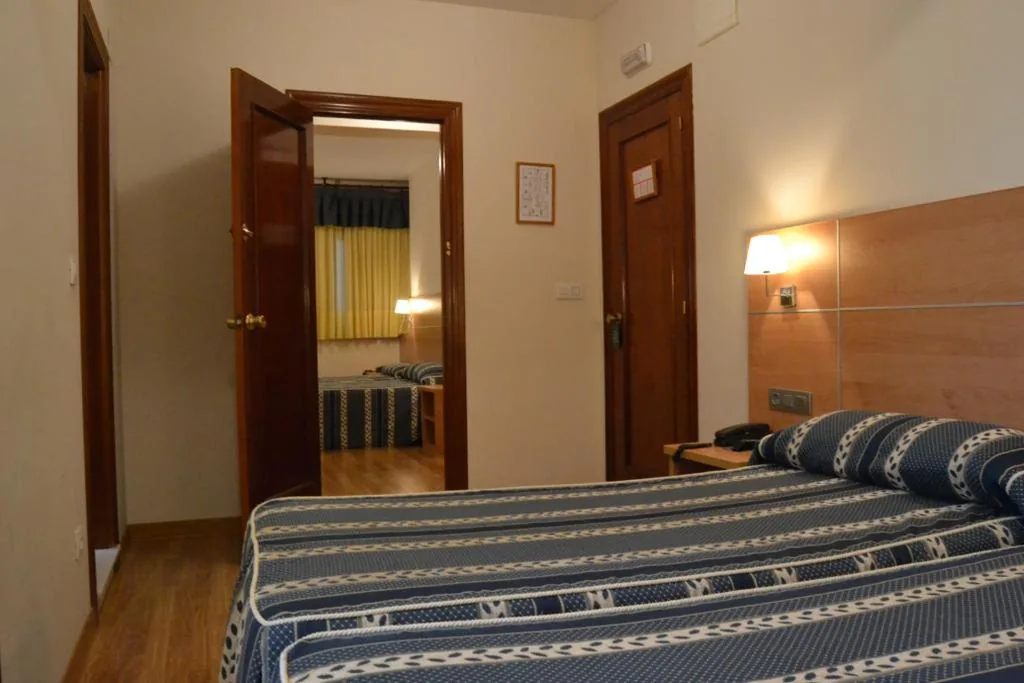 Chambre Familiale Classique — Hotel Las Anclas