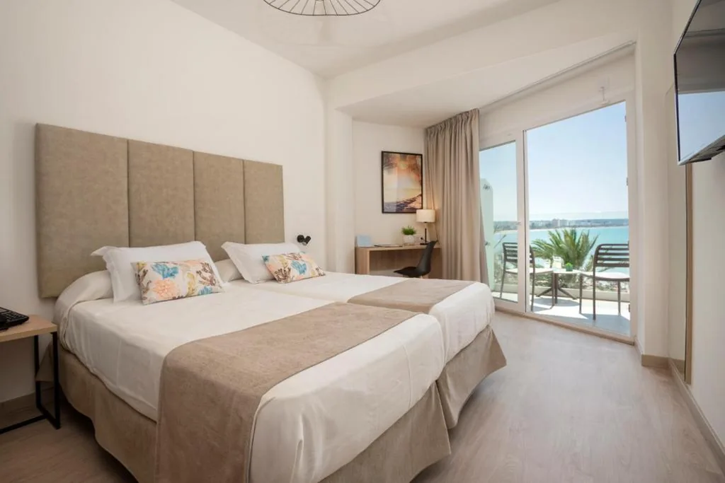 Hotel Las Arenas