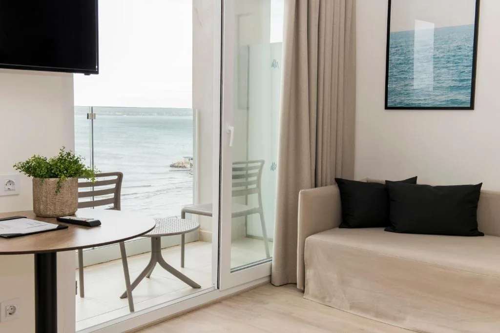 Suite Júnior com Vista para o Mar — Hotel Las Arenas
