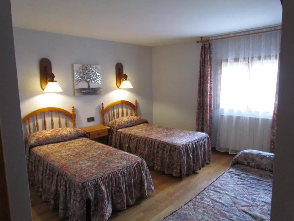 Habitación Triple — Hotel Las Nieves