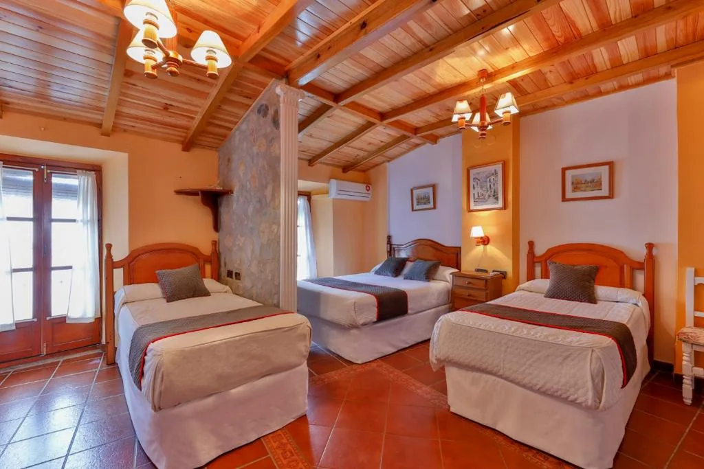 Camera quadrupla — Hotel Las Palmeras by Vivere Stays