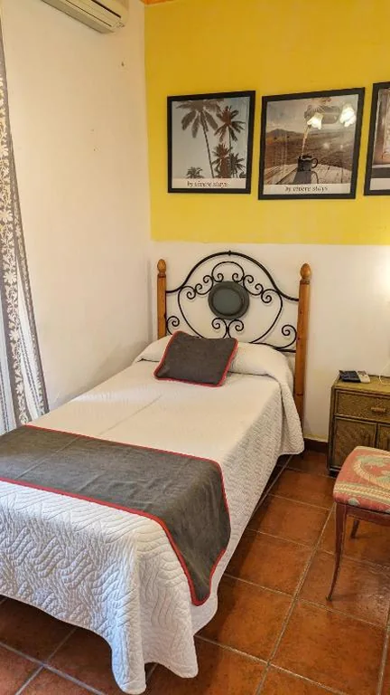 Camera singola — Hotel Las Palmeras by Vivere Stays