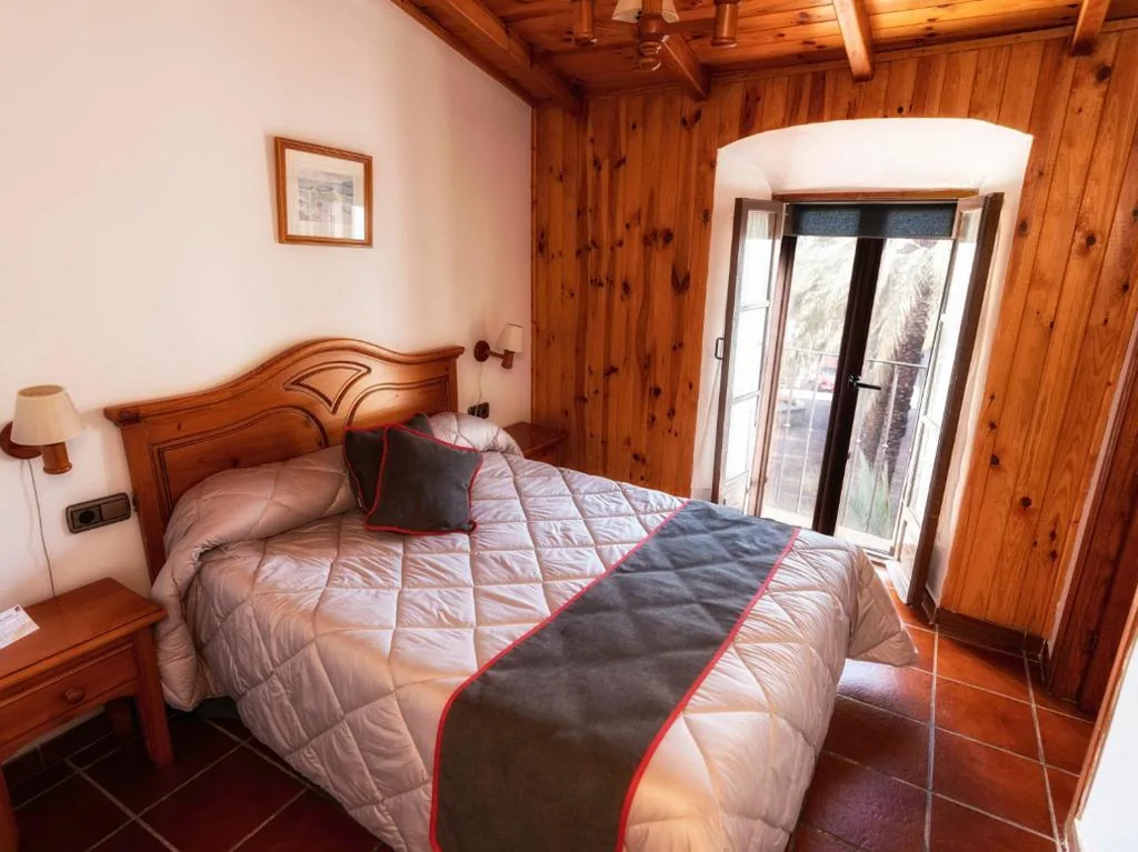 Camera tripla — Hotel Las Palmeras by Vivere Stays