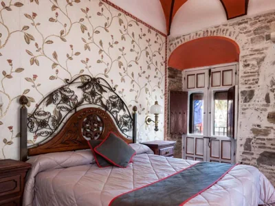 Hotel Las Palmeras by Vivere Stays — foto 6