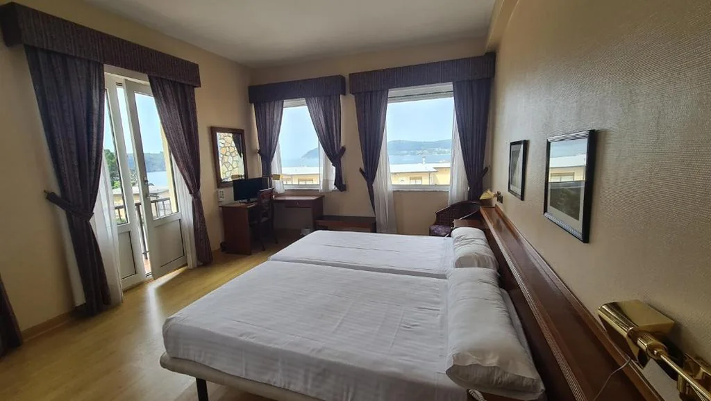 Habitación Doble - 2 camas — Hotel Las Sirenas