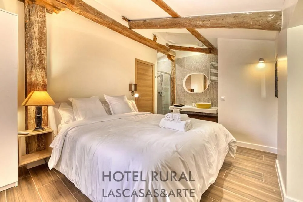 Suite Deluxe — Hotel LASCASAS& ARTE