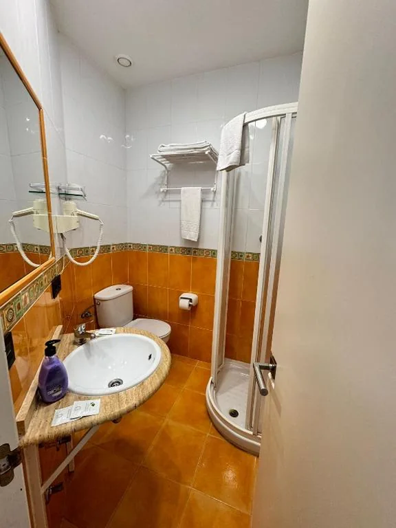 Habitación Doble Económica - 1 o 2 camas — Hotel Lastres Miramar