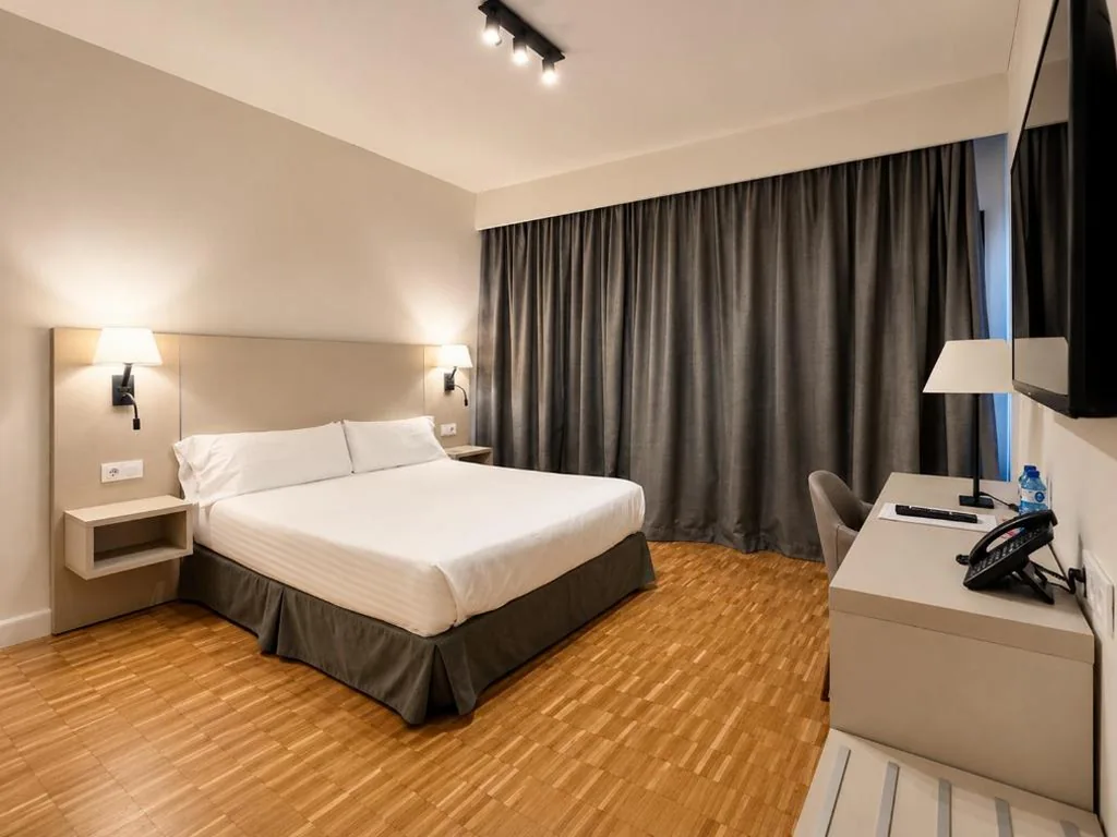 Tweepersoonskamer met balkon - 1 of 2 bedden — Hotel Lauria