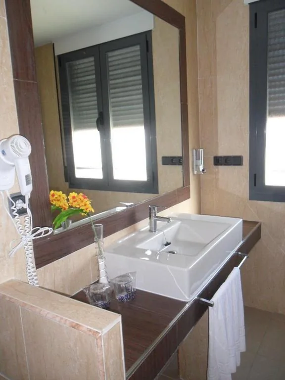 Habitación Triple — Hotel LB Villa De Cuenca