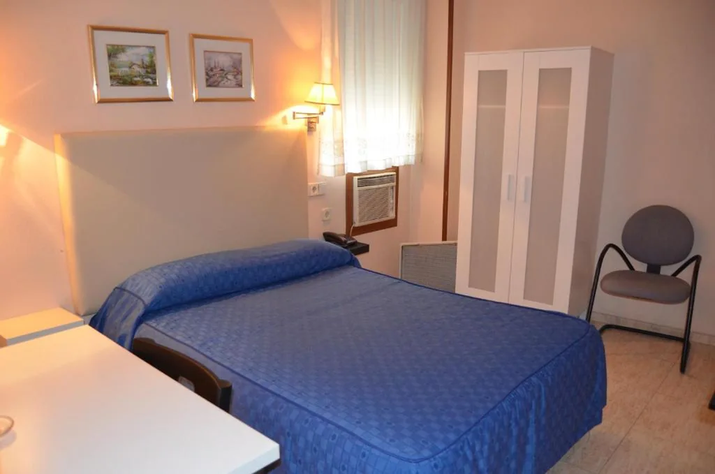 Eenpersoonskamer — Hotel Legazpi