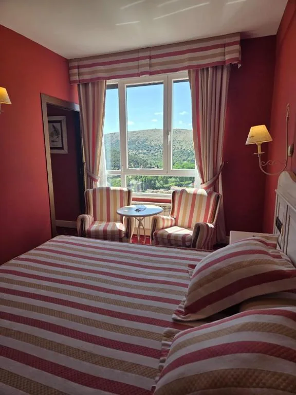 スイート — Hotel Leonor Mirón